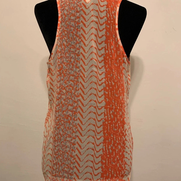 G BY GUESS Print Semi-Sheer Sleeveless Blouse in Coral - Picture 5 of 10